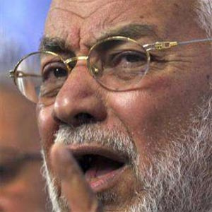 اخوانالمسلمين و مسئلهاى به نام بازنشستگى مهدى عاکف